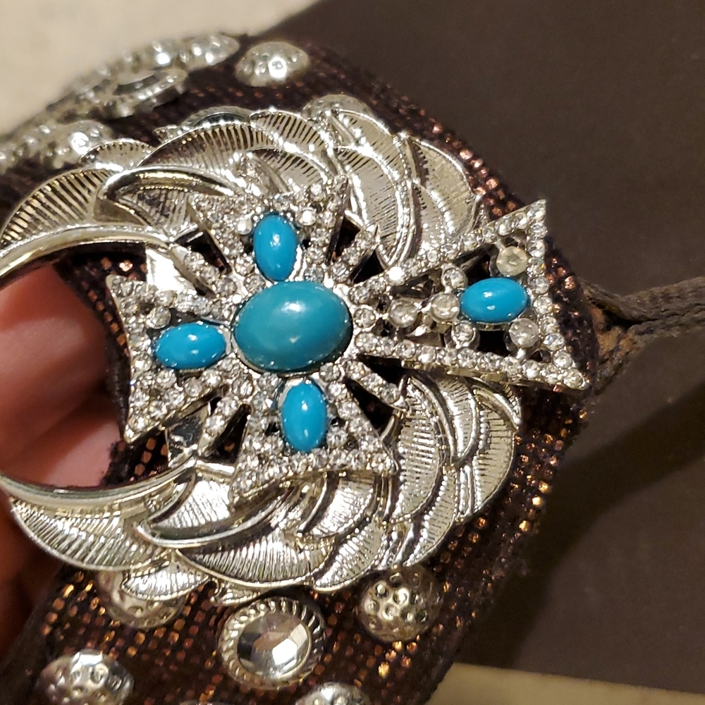 NWOT!  Western bling flip flops - Picture 10 of 11